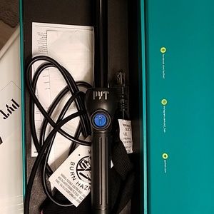 Pretty young thing wand